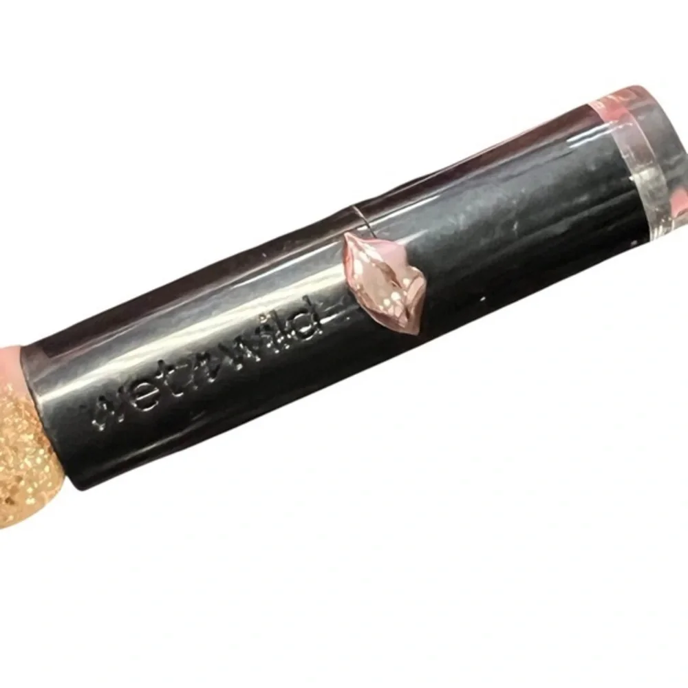 Wet n Wild Megalast Matte Lipstick 1676E Cosmopolitan Brand‎ New Sealed